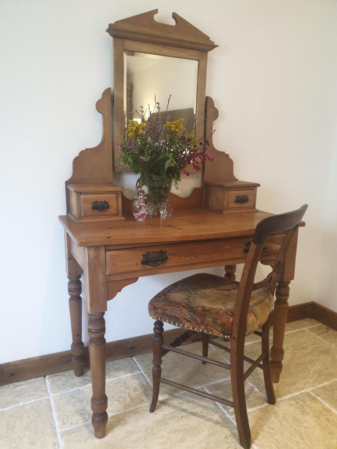 Delightful Cottage On The River Adur Close To Brighton & The Downs No Dogs Sorry Upper Beeding Bagian luar foto