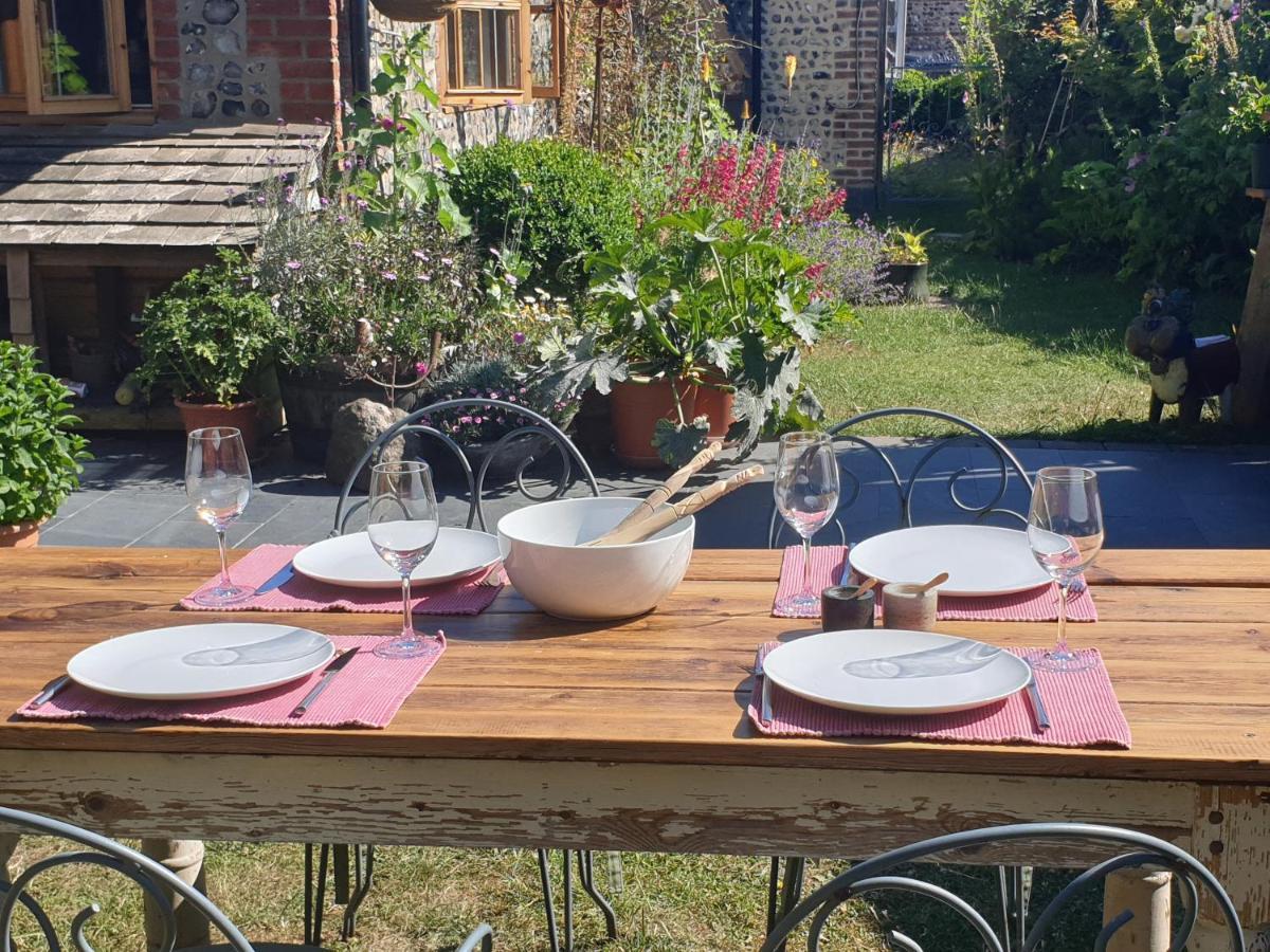 Delightful Cottage On The River Adur Close To Brighton & The Downs No Dogs Sorry Upper Beeding Bagian luar foto