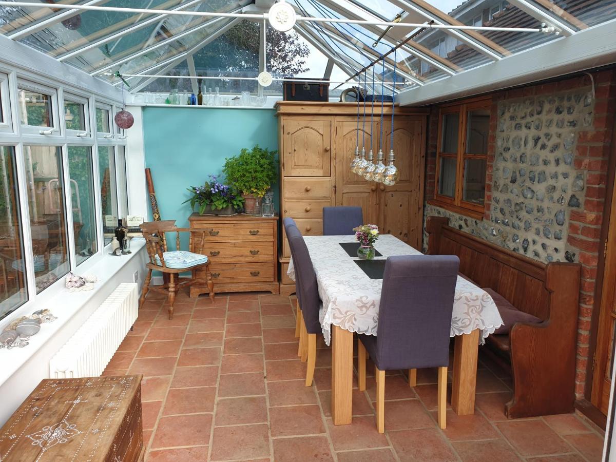 Delightful Cottage On The River Adur Close To Brighton & The Downs No Dogs Sorry Upper Beeding Bagian luar foto